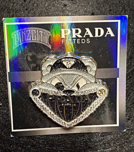 Prada pinzcity hat pin - hat,