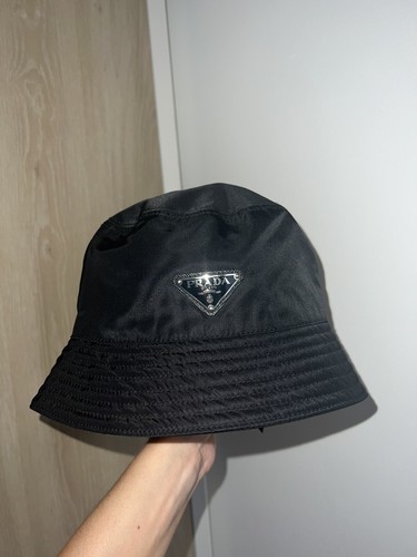 Prada black bucket hat - black,