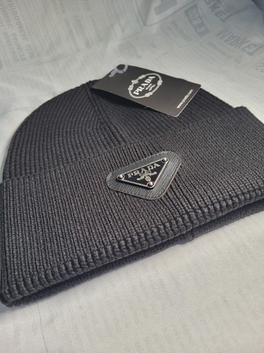 Prada knit logo beanie - knit,